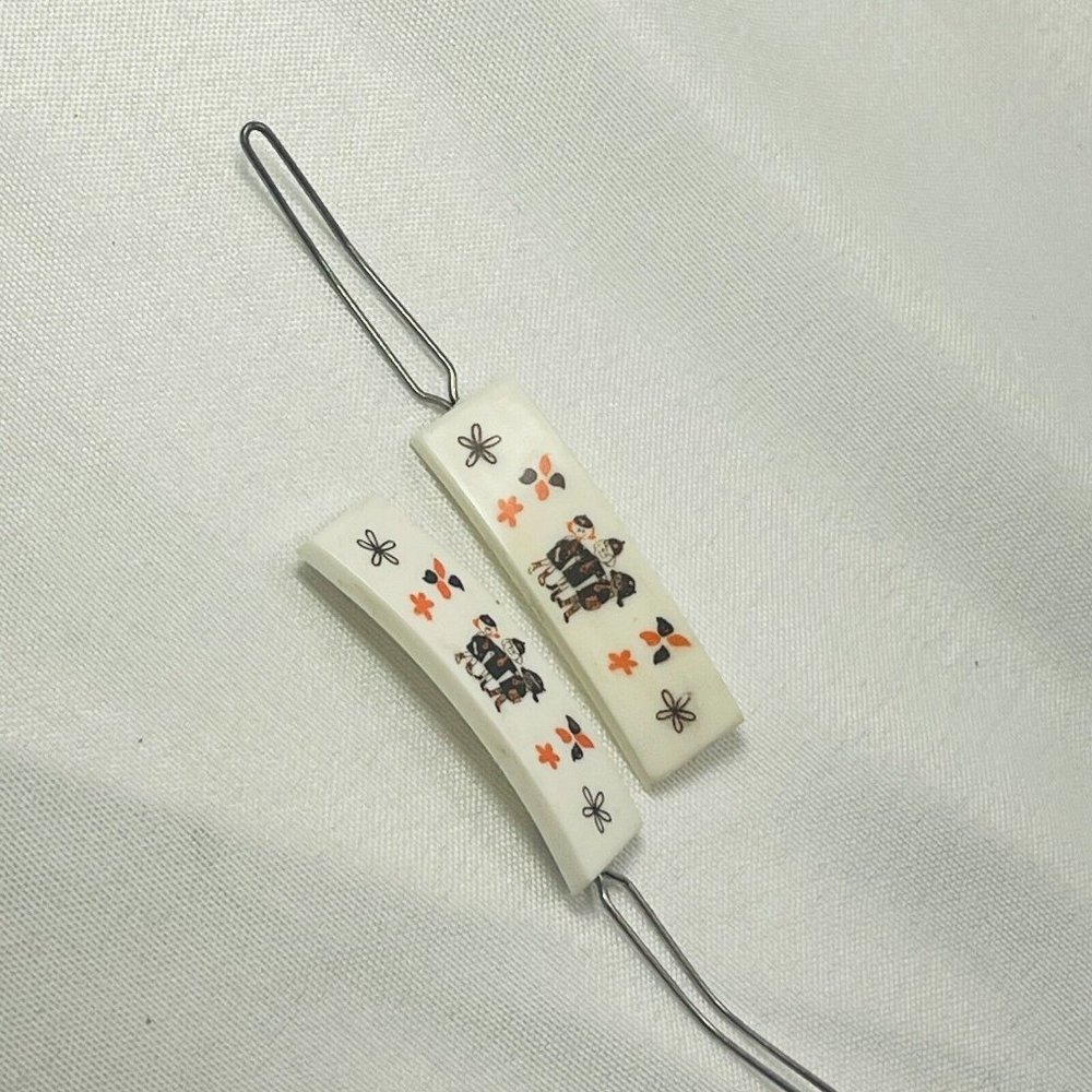 Brownie Barrettes GSA Girl Scouts One Pair Vintage 1980s Hair Accessory 1.75” - Picture 2 of 6